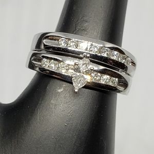 10kt gold wedding band set.